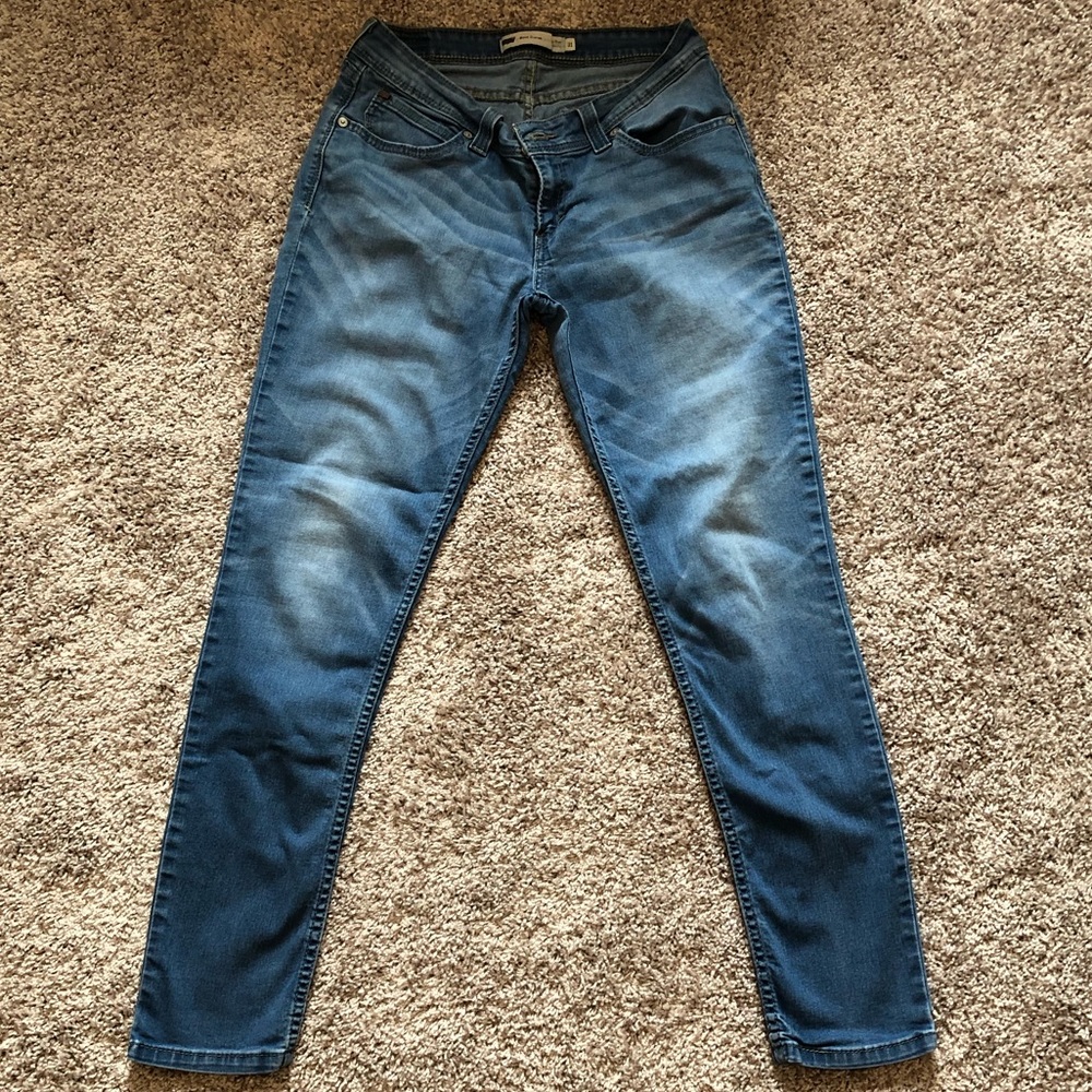 EUC Levi’s Low Rise Skinny BOLD CURVE jeans